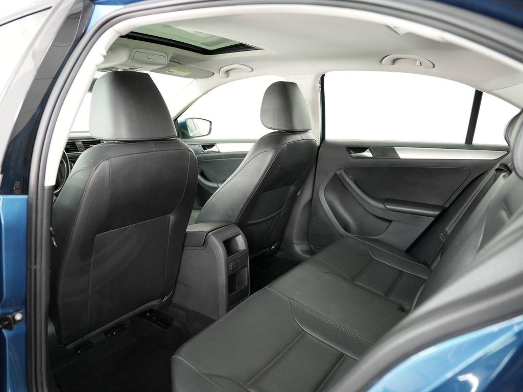 Volkswagen Jetta Sedan 4dr Auto 1.4T SE 2016