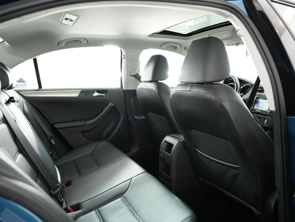 Volkswagen Jetta Sedan 4dr Auto 1.4T SE 2016