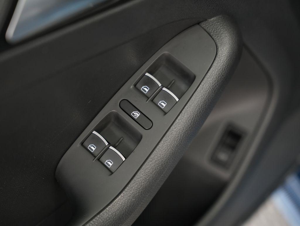 Volkswagen Jetta Sedan 4dr Auto 1.4T SE 2016