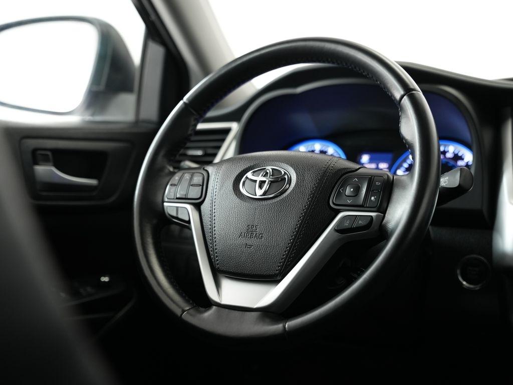 Toyota Highlander XLE V6 AWD (Natl) 2018