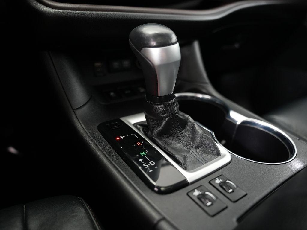 Toyota Highlander XLE V6 AWD (Natl) 2018