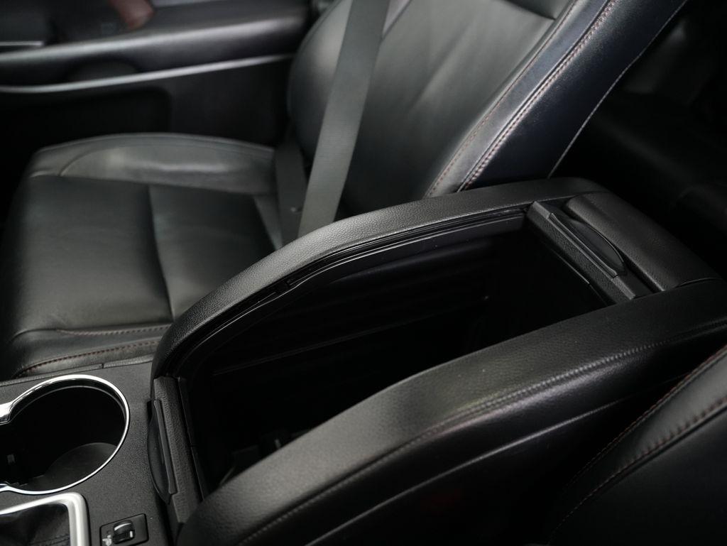 Toyota Highlander XLE V6 AWD (Natl) 2018