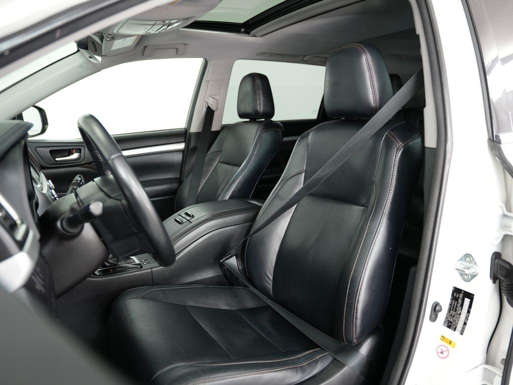 Toyota Highlander XLE V6 AWD (Natl) 2018