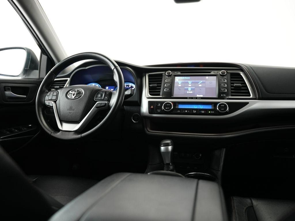 Toyota Highlander XLE V6 AWD (Natl) 2018