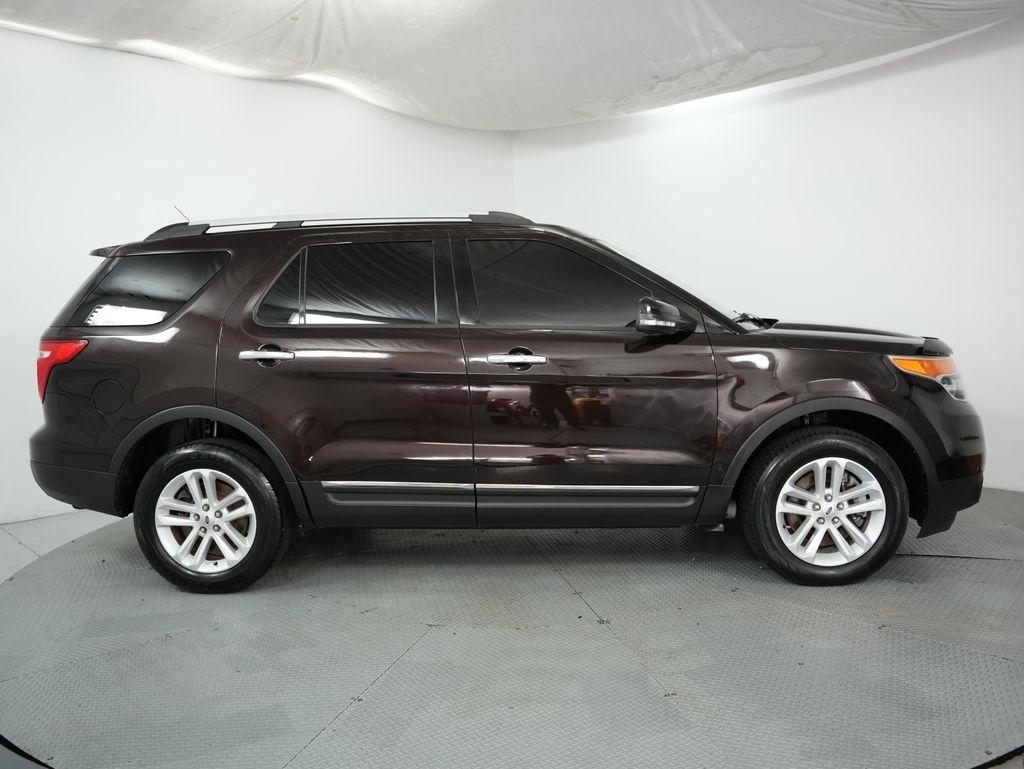 Ford Explorer 4WD 4dr XLT 2013