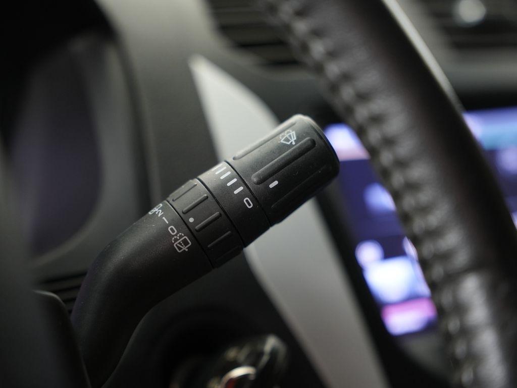 Ford Explorer 4WD 4dr XLT 2013