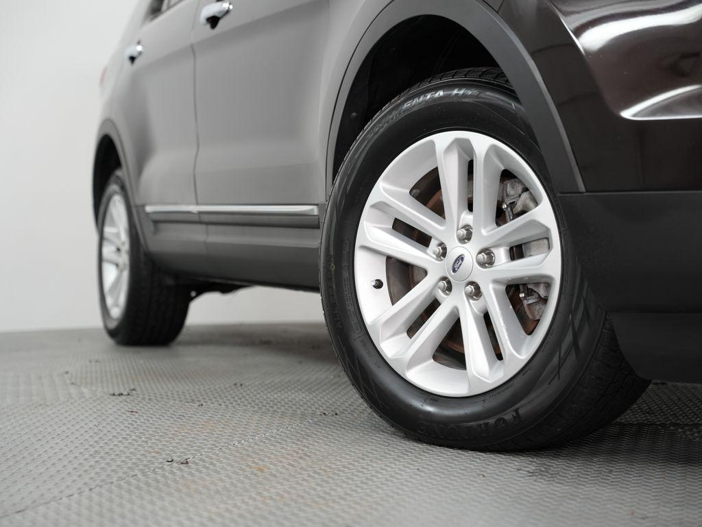 Ford Explorer 4WD 4dr XLT 2013