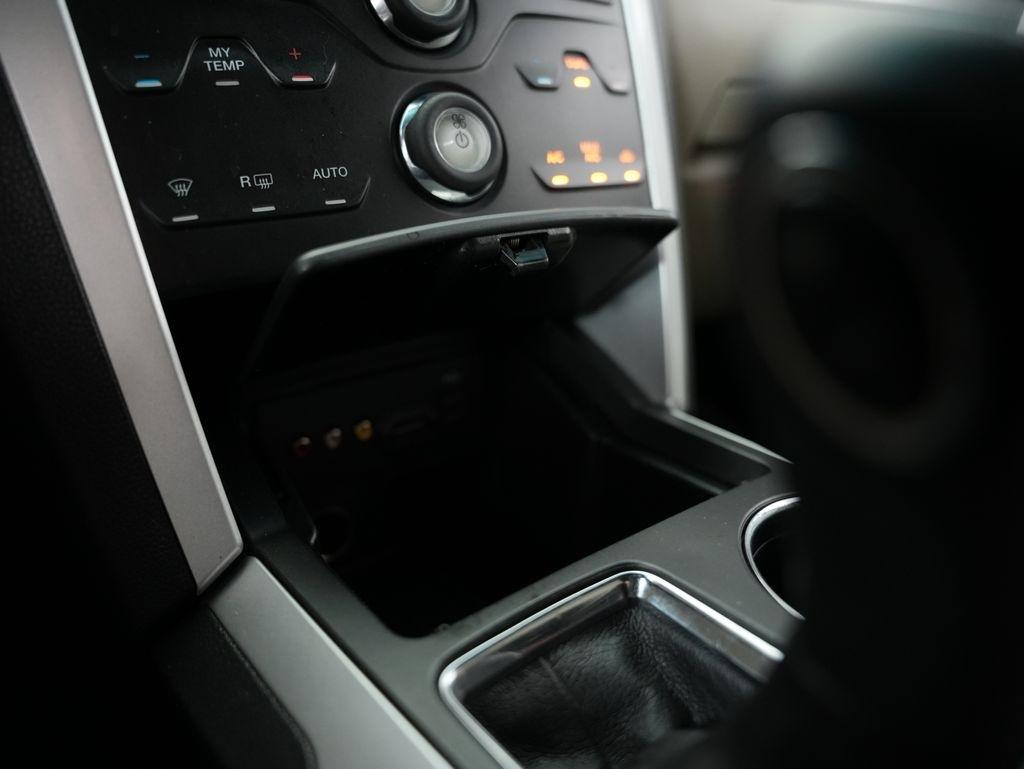 Ford Explorer 4WD 4dr XLT 2013