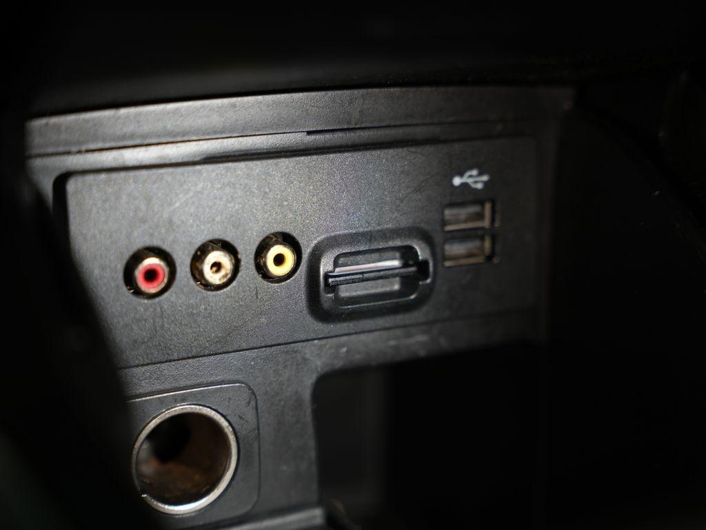 Ford Explorer 4WD 4dr XLT 2013