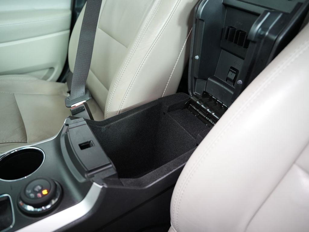 Ford Explorer 4WD 4dr XLT 2013