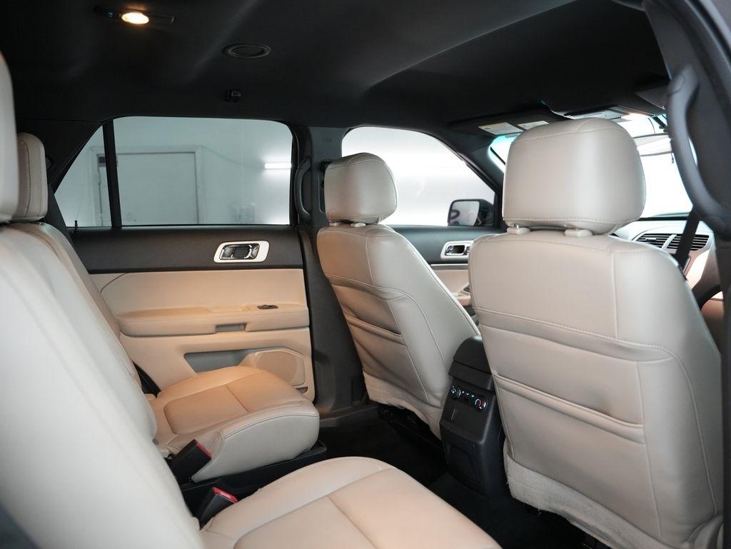 Ford Explorer 4WD 4dr XLT 2013