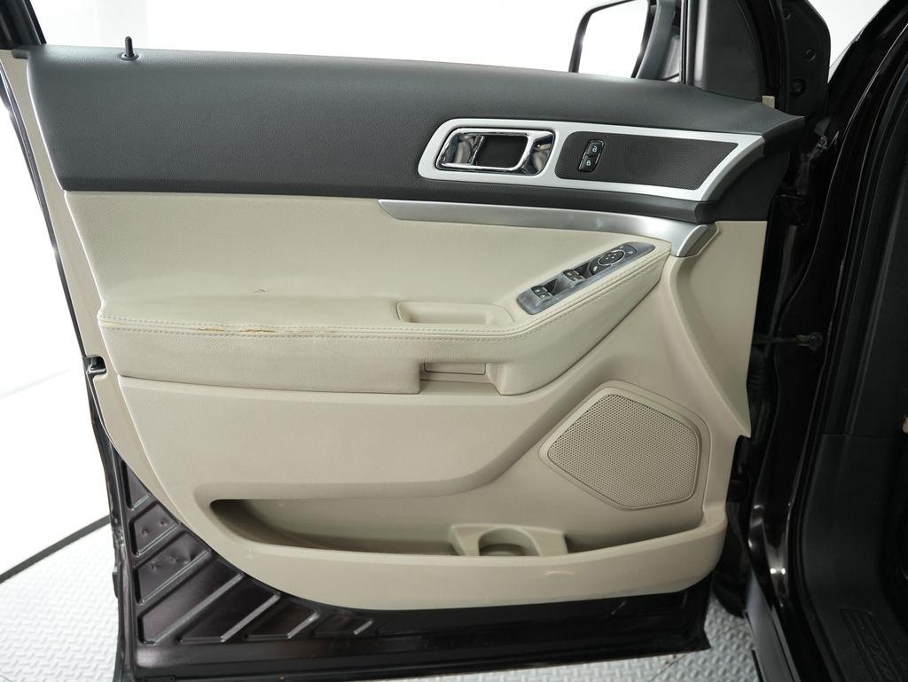 Ford Explorer 4WD 4dr XLT 2013