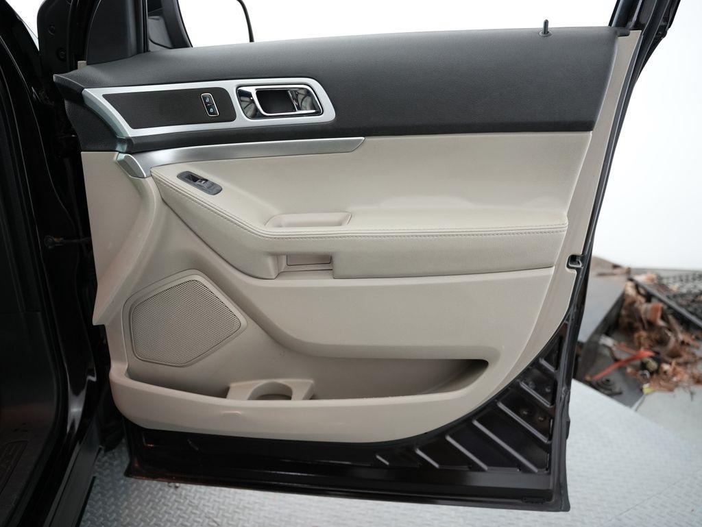 Ford Explorer 4WD 4dr XLT 2013