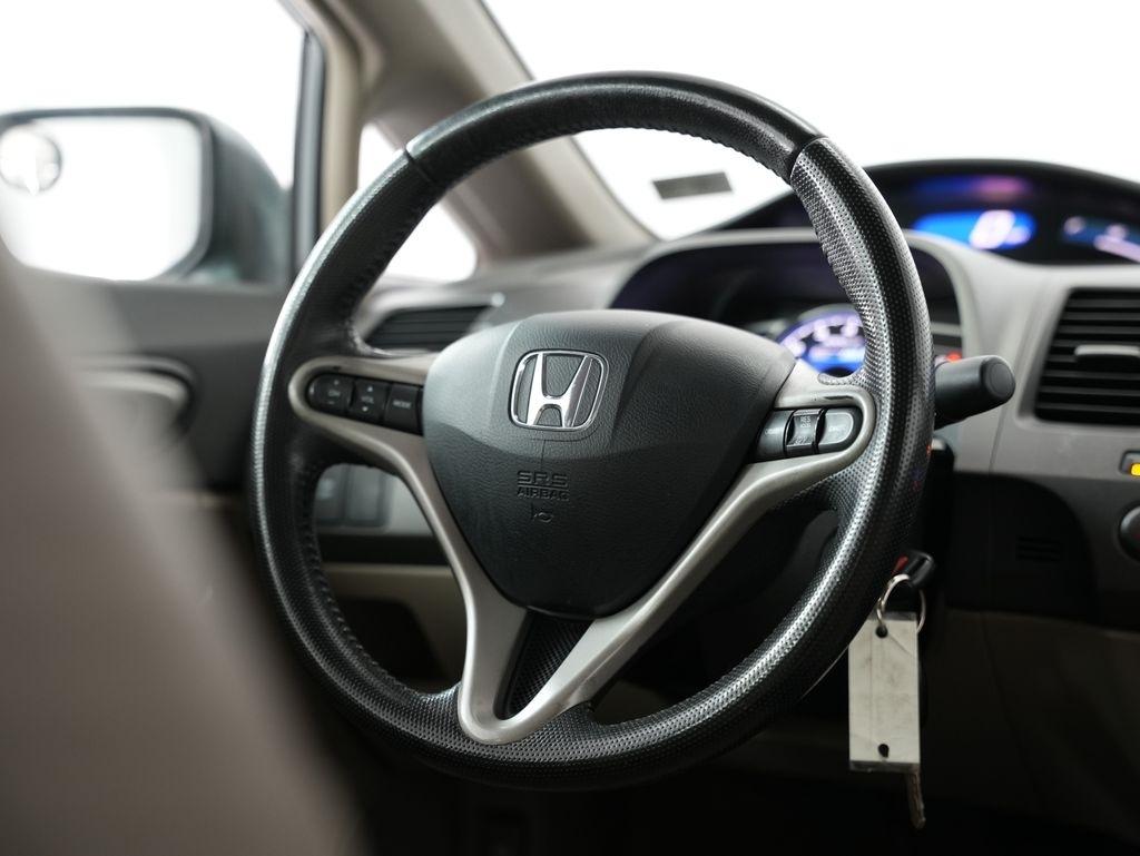 Honda Civic Hybrid 4dr Sdn L4 CVT 2011