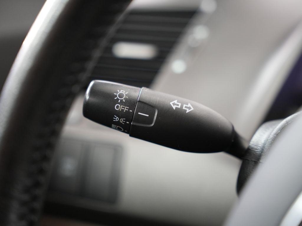 Honda Civic Hybrid 4dr Sdn L4 CVT 2011