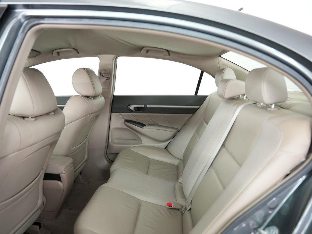 Honda Civic Hybrid 4dr Sdn L4 CVT 2011