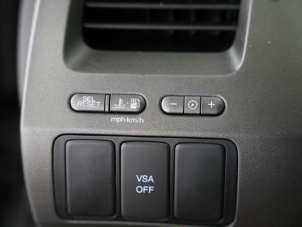 Honda Civic Hybrid 4dr Sdn L4 CVT 2011