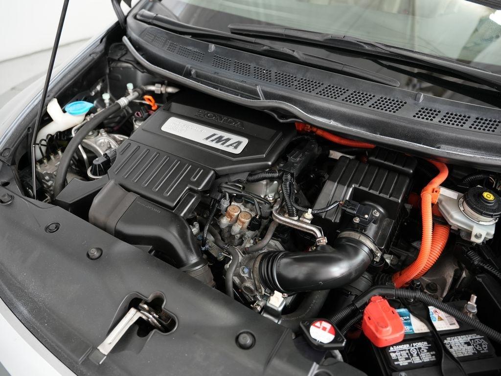 Honda Civic Hybrid 4dr Sdn L4 CVT 2011