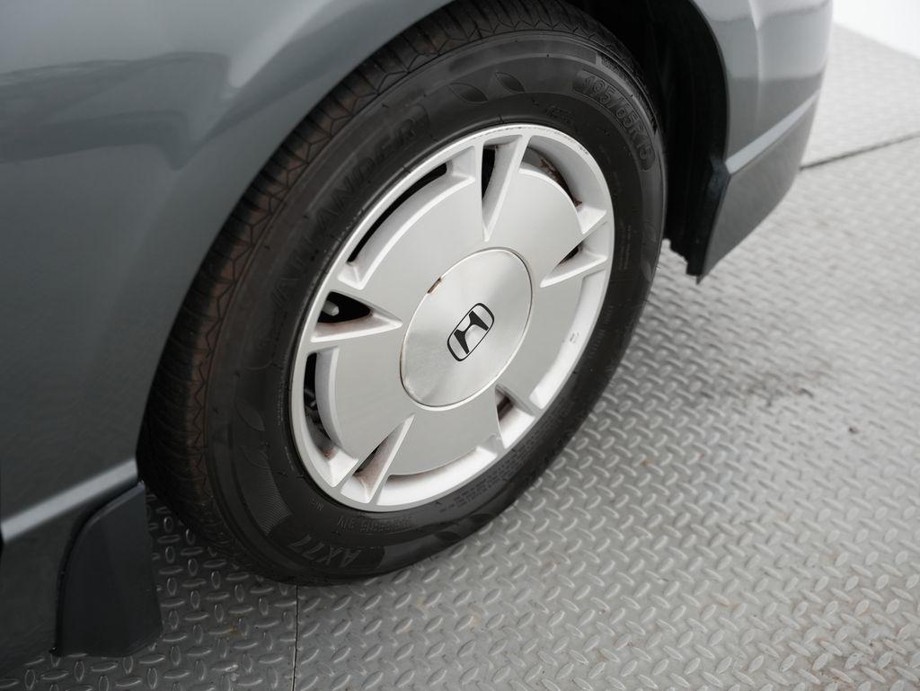 Honda Civic Hybrid 4dr Sdn L4 CVT 2011