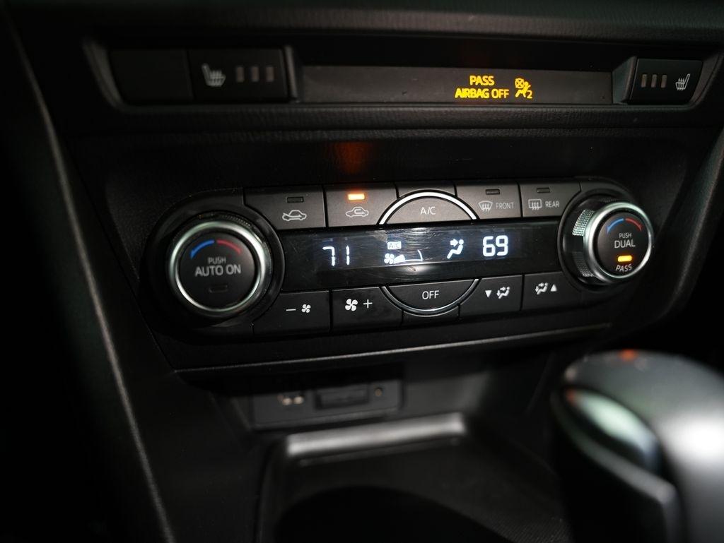 Mazda Mazda3 5-Door Grand Touring Auto 2017