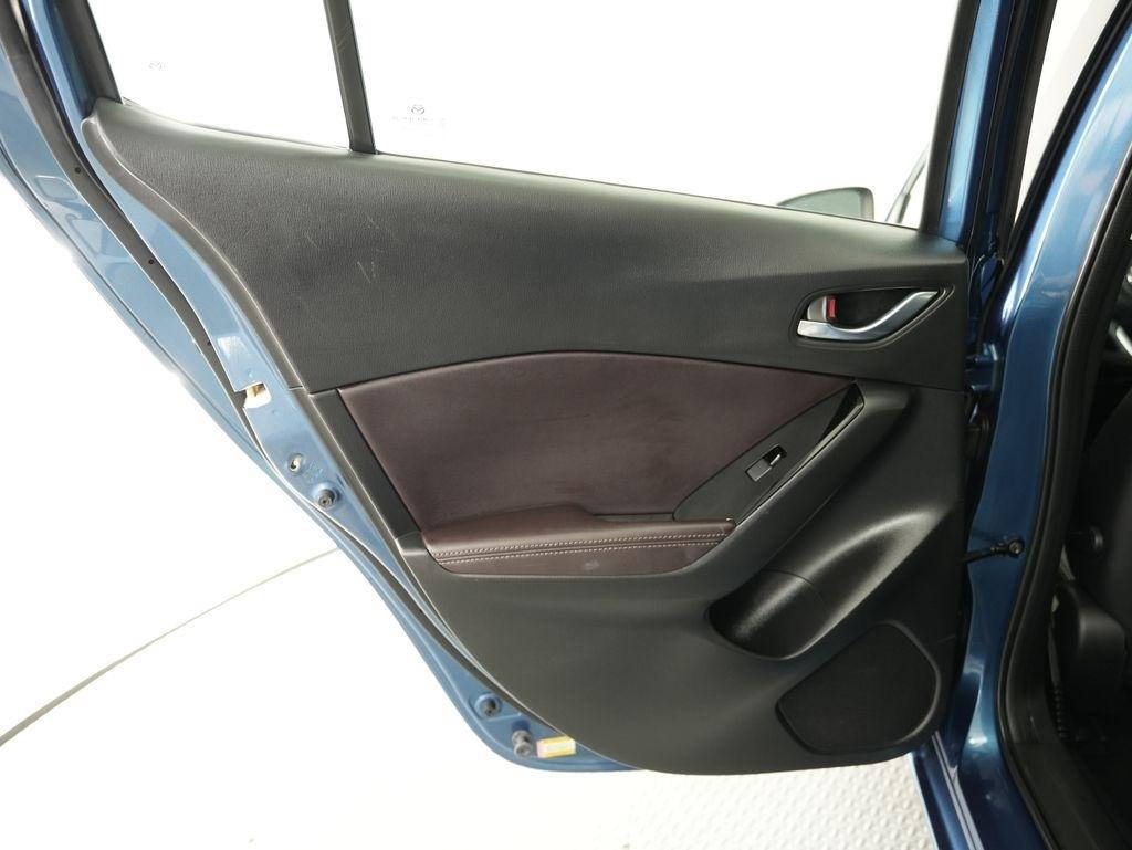 Mazda Mazda3 5-Door Grand Touring Auto 2017