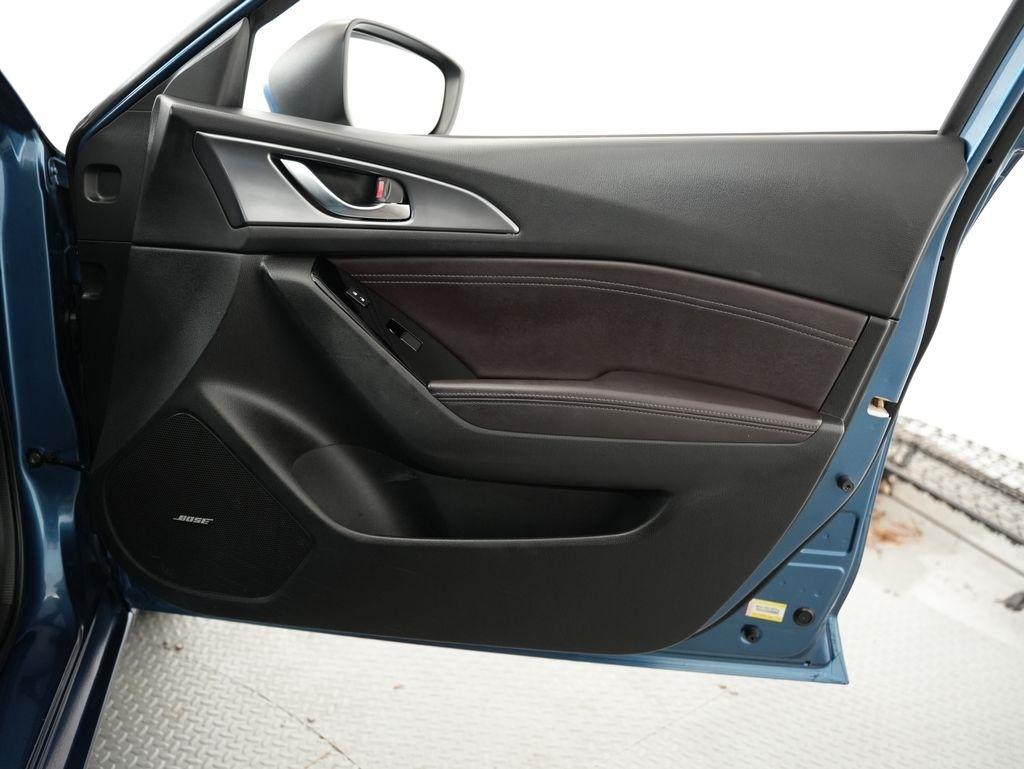 Mazda Mazda3 5-Door Grand Touring Auto 2017