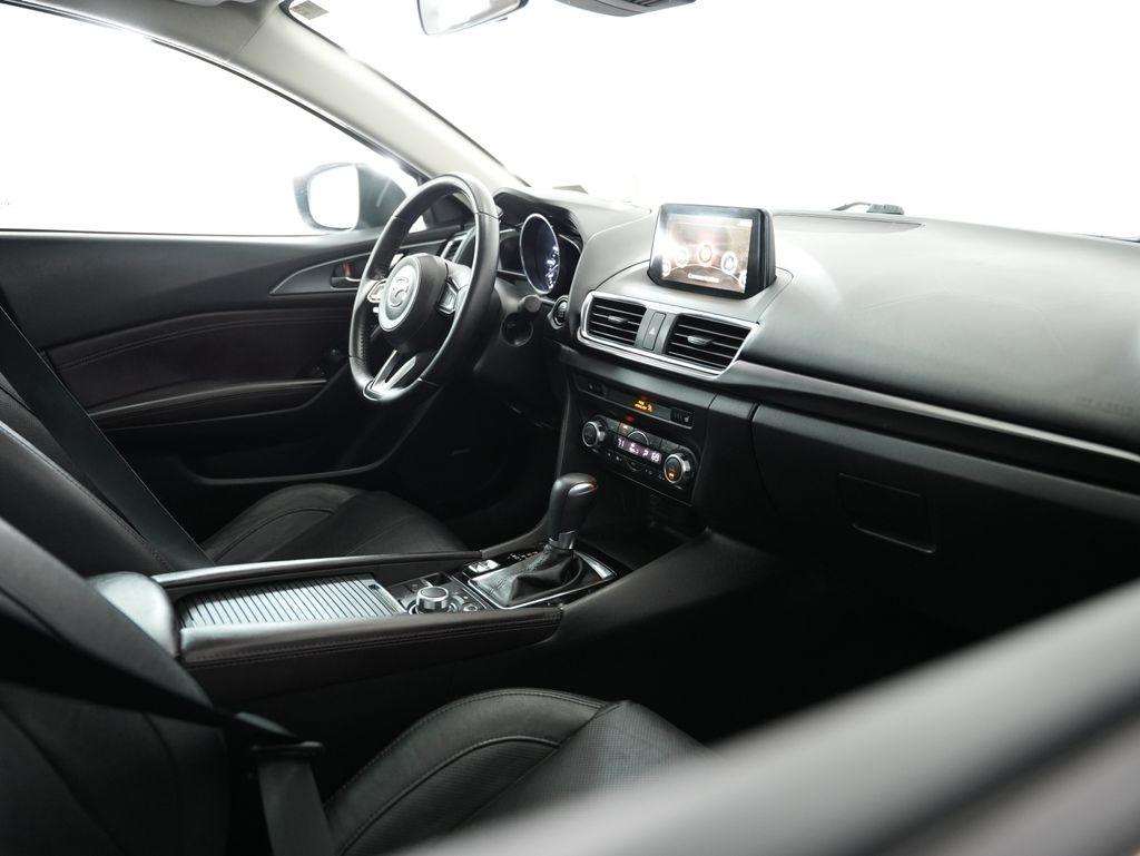 Mazda Mazda3 5-Door Grand Touring Auto 2017