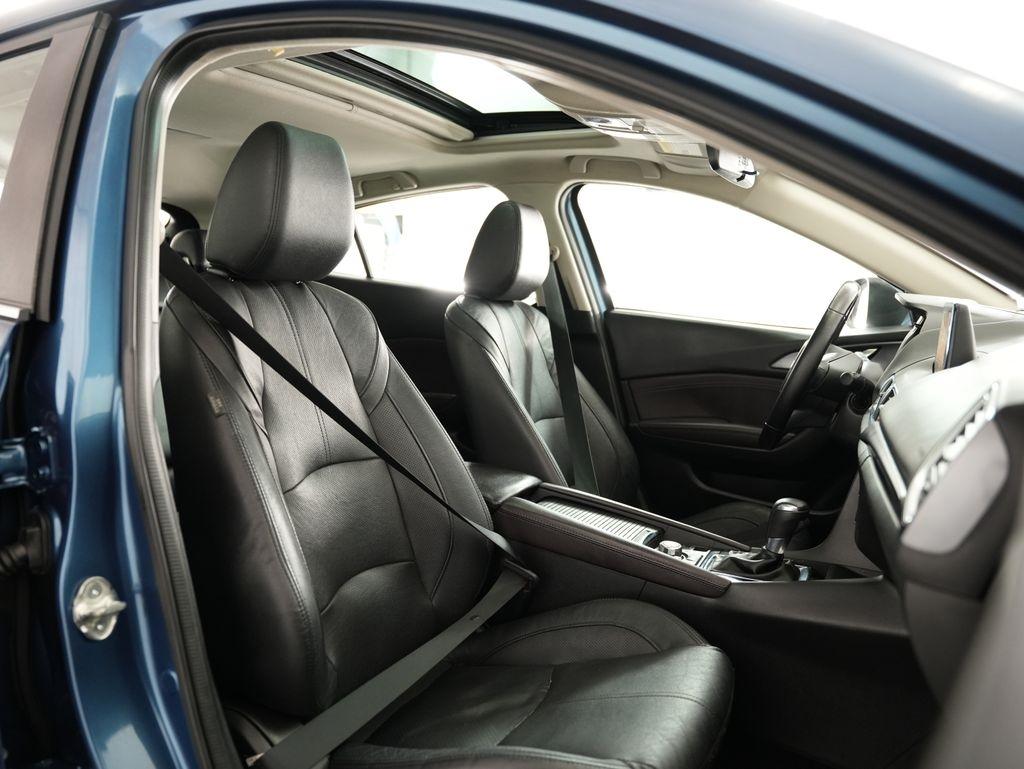 Mazda Mazda3 5-Door Grand Touring Auto 2017