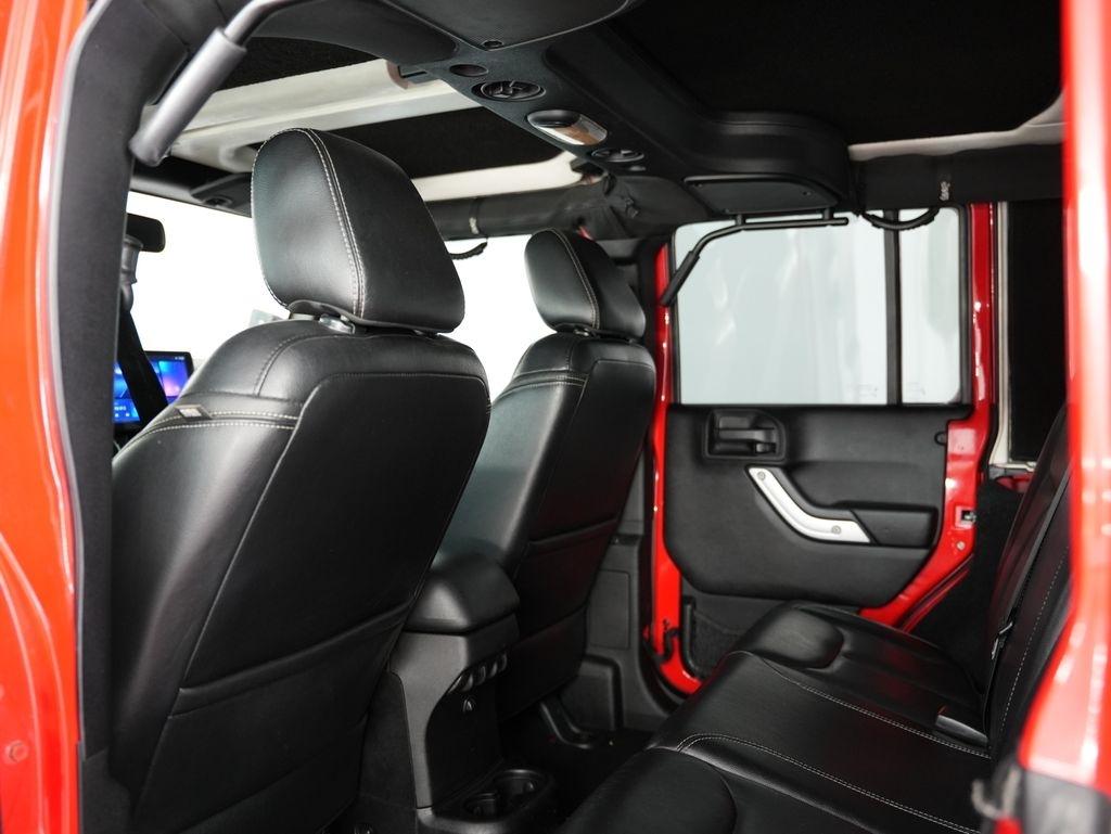 Jeep Wrangler Unlimited 4WD 4dr Rubicon 2015