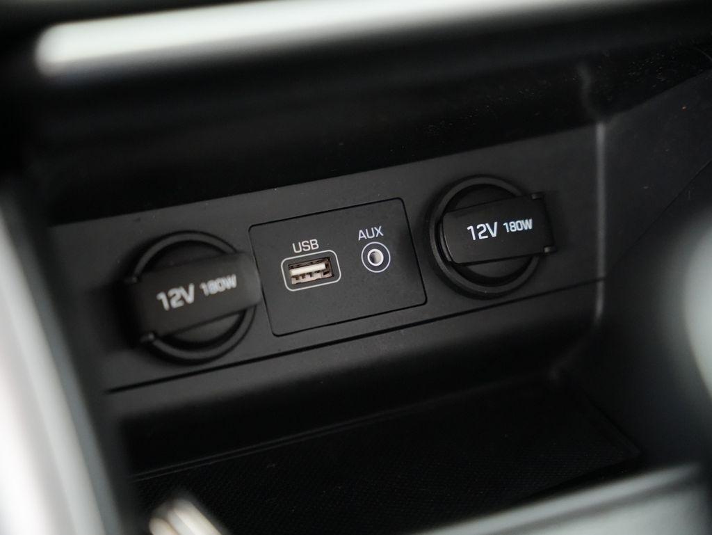 Hyundai Sonata 4dr Sdn 2.4L Sport PZEV 2015