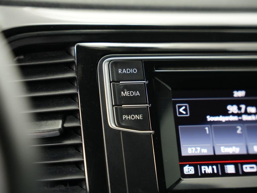 Volkswagen Beetle 1.8T Fleet Auto 2017