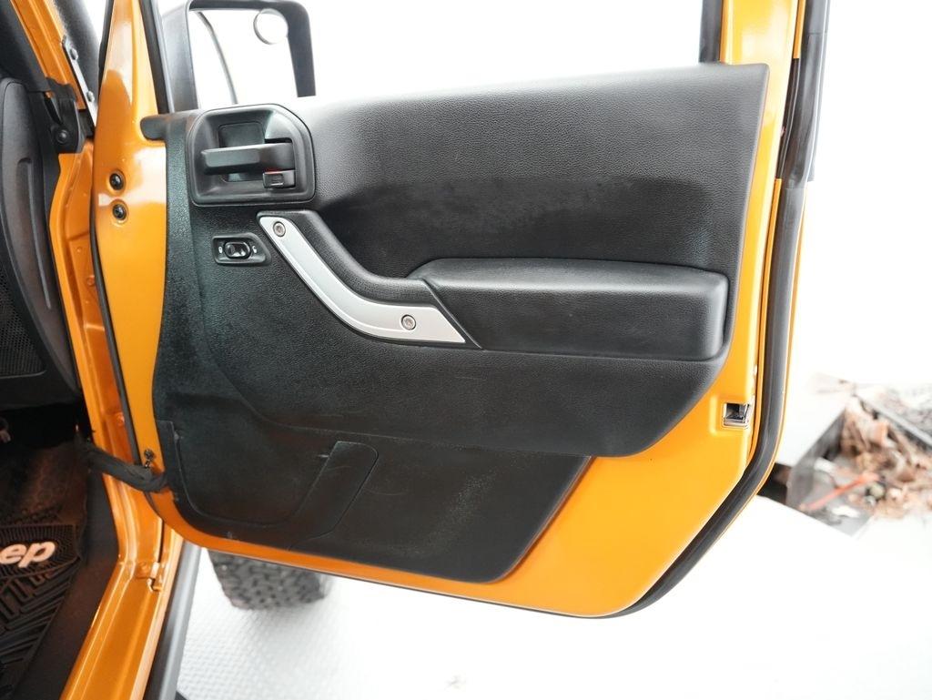 Jeep Wrangler 4WD 2dr Rubicon 2014