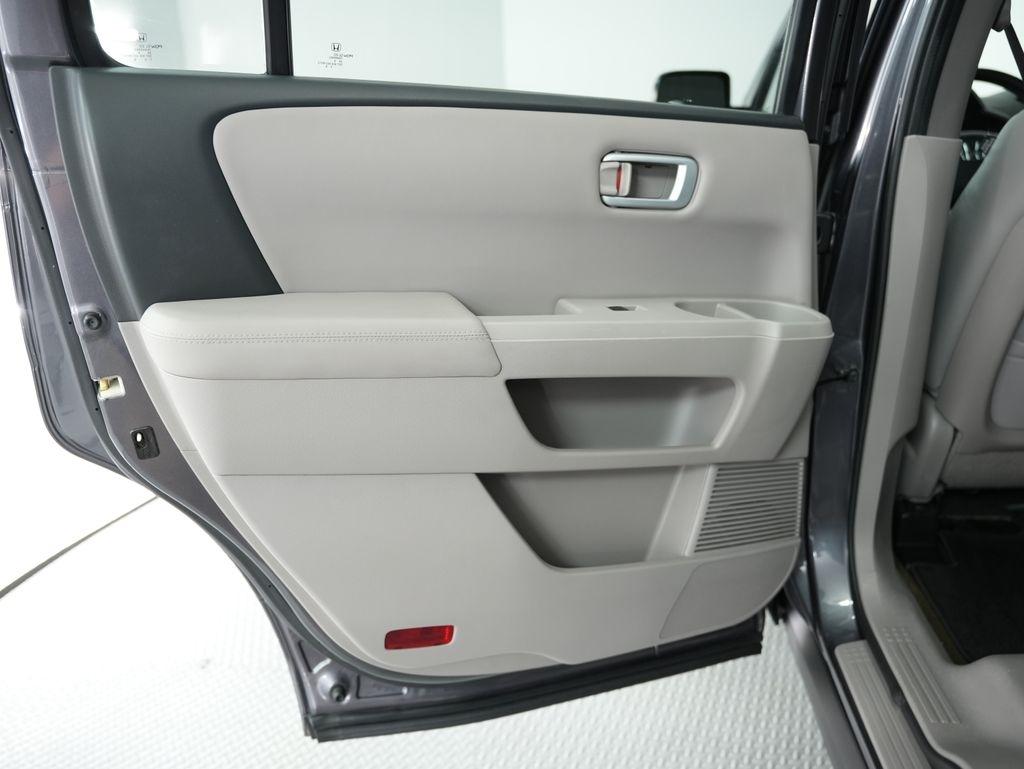 Honda Pilot 2WD 4dr EX-L w/RES 2015