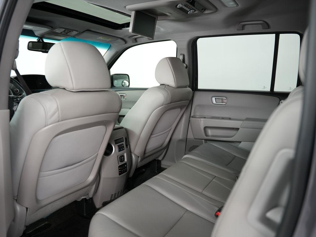 Honda Pilot 2WD 4dr EX-L w/RES 2015