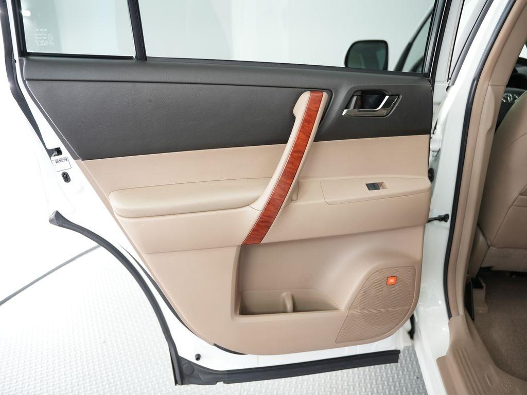 Toyota Highlander 4WD 4dr Limited (Natl) 2008