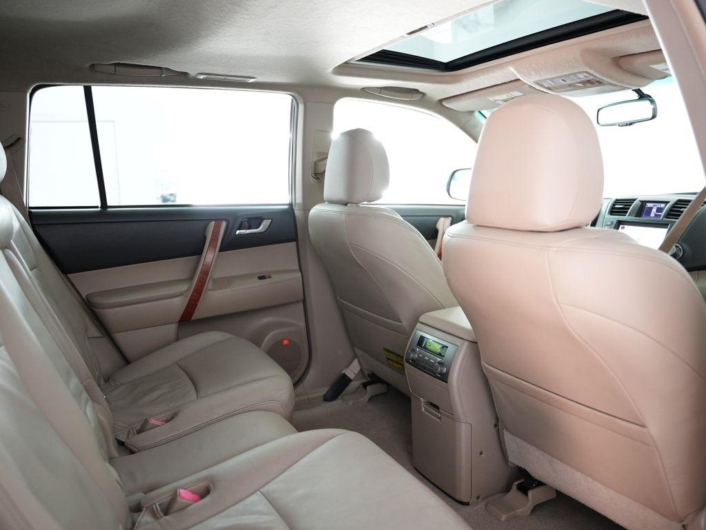 Toyota Highlander 4WD 4dr Limited (Natl) 2008