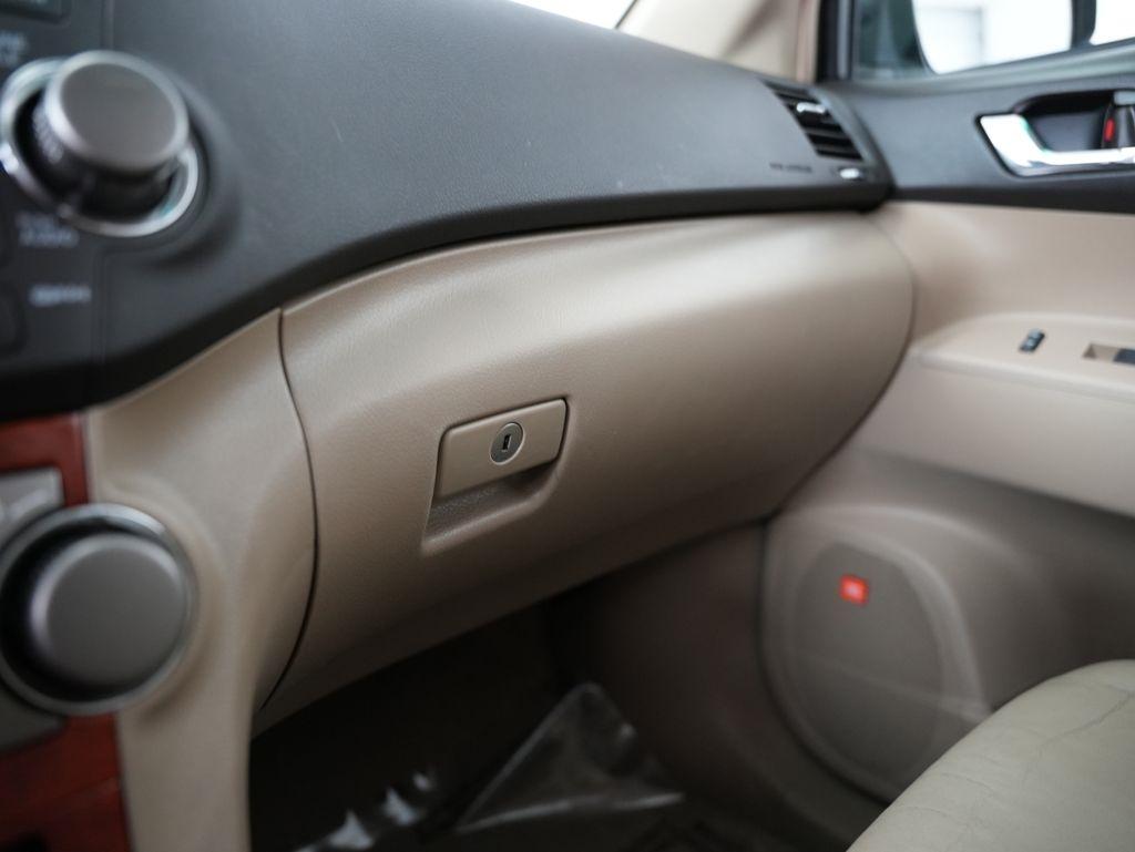 Toyota Highlander 4WD 4dr Limited (Natl) 2008