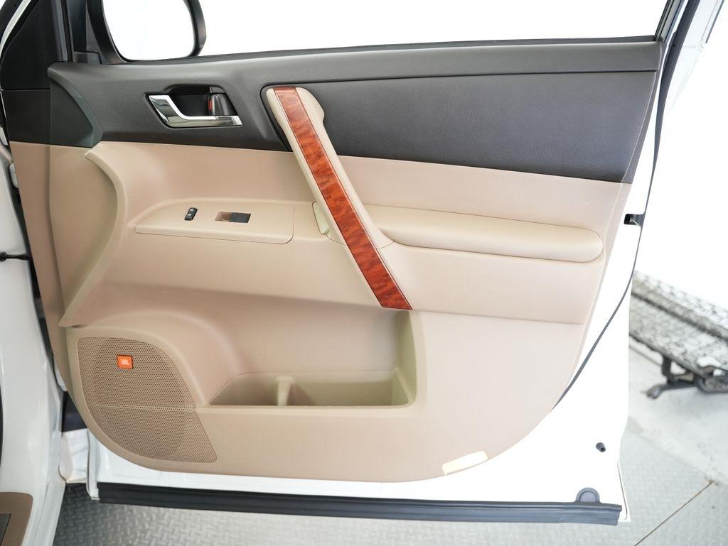 Toyota Highlander 4WD 4dr Limited (Natl) 2008