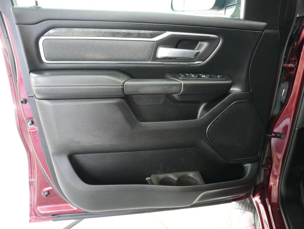 RAM 1500 Big Horn/Lone Star 4x4 Crew Cab 5'7" Box 2019