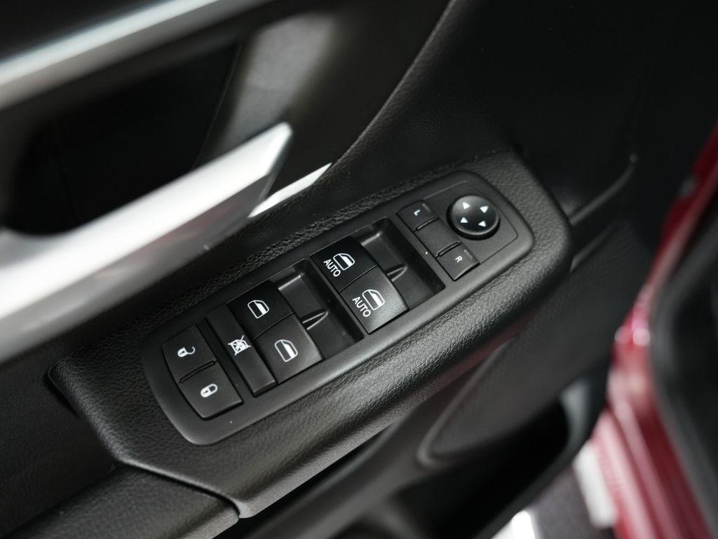 RAM 1500 Big Horn/Lone Star 4x4 Crew Cab 5'7" Box 2019