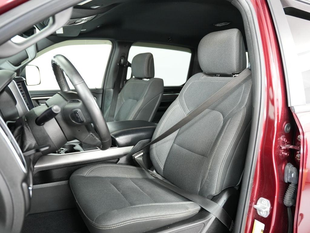 RAM 1500 Big Horn/Lone Star 4x4 Crew Cab 5'7" Box 2019