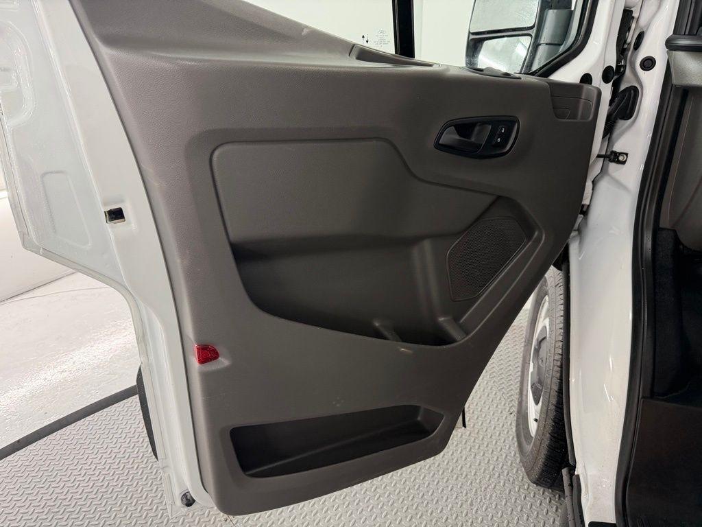 Ford Transit Cargo Van T-150 130" Low Rf 8670 GVWR RWD 2020