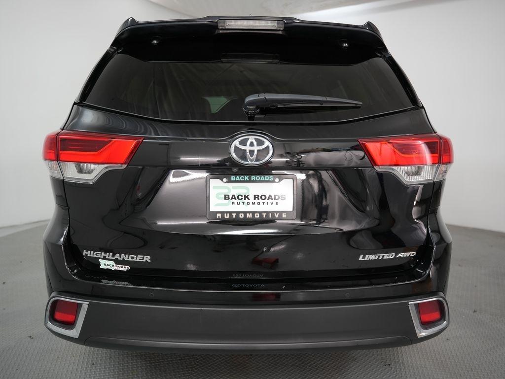 Toyota Highlander Limited V6 AWD (Natl) 2017