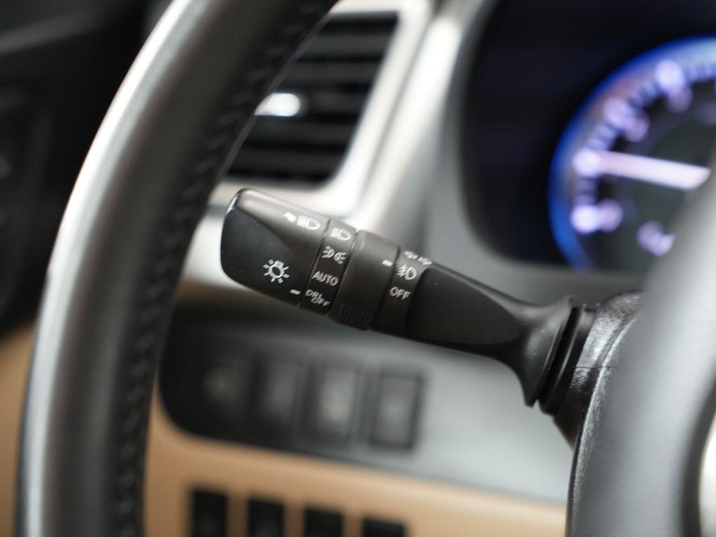 Toyota Highlander Limited V6 AWD (Natl) 2017