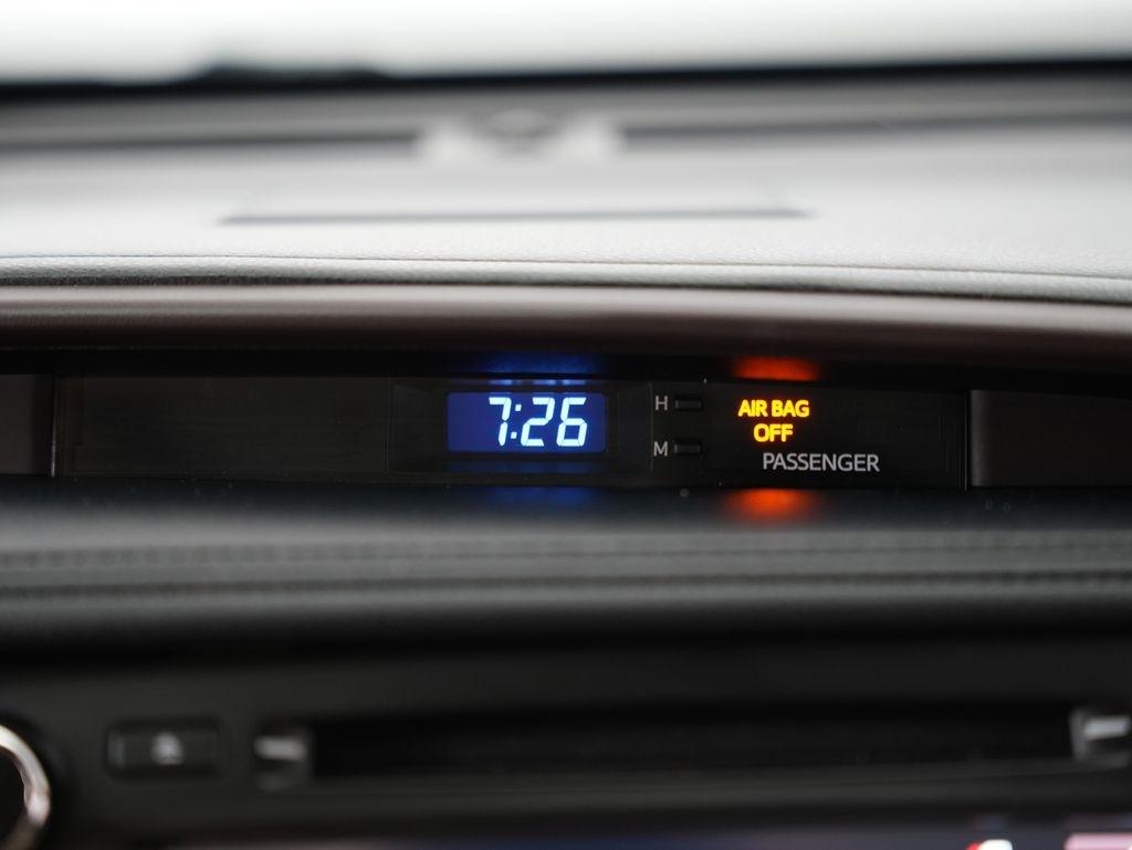 Toyota Highlander Limited V6 AWD (Natl) 2017