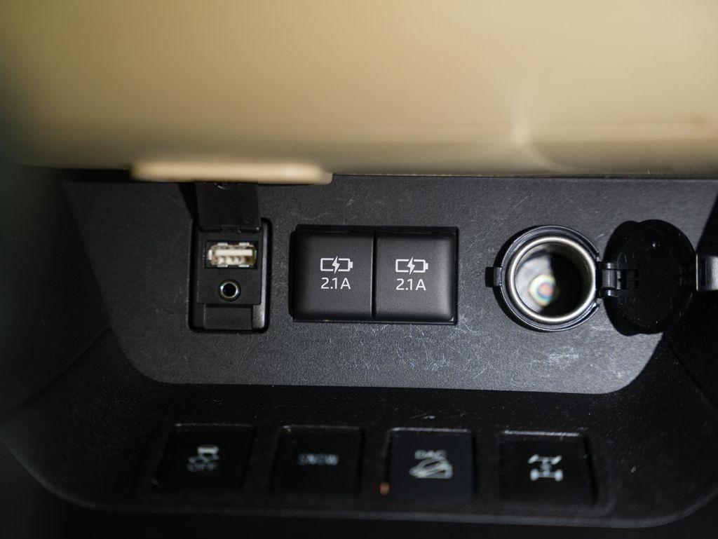 Toyota Highlander Limited V6 AWD (Natl) 2017