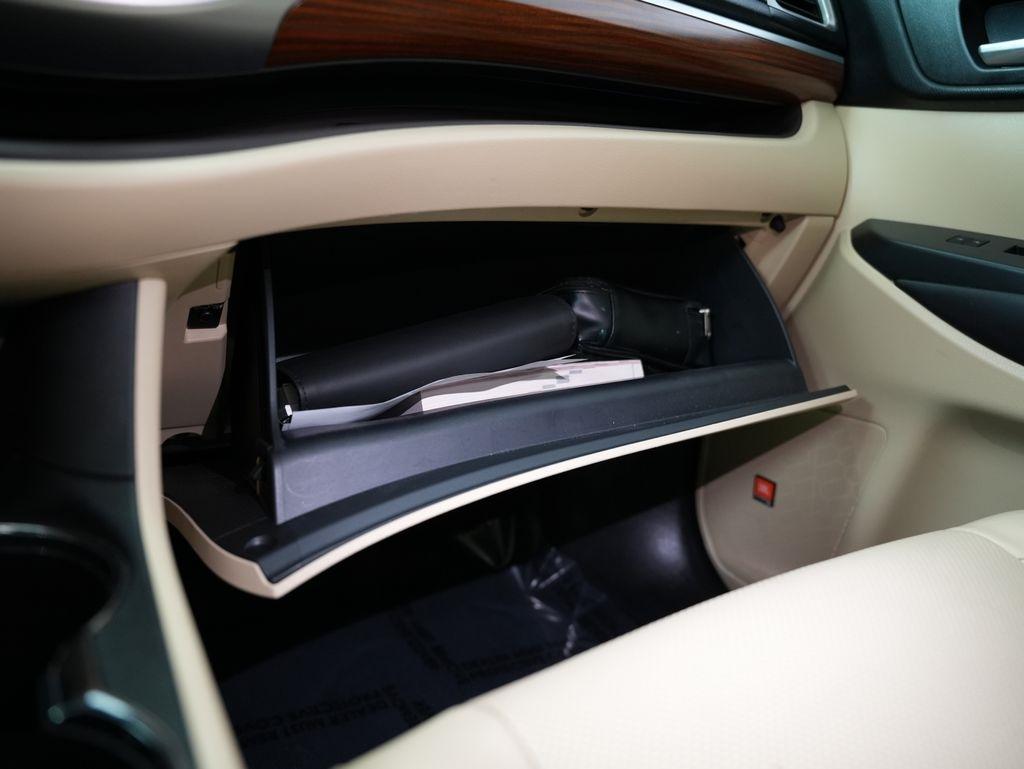 Toyota Highlander Limited V6 AWD (Natl) 2017