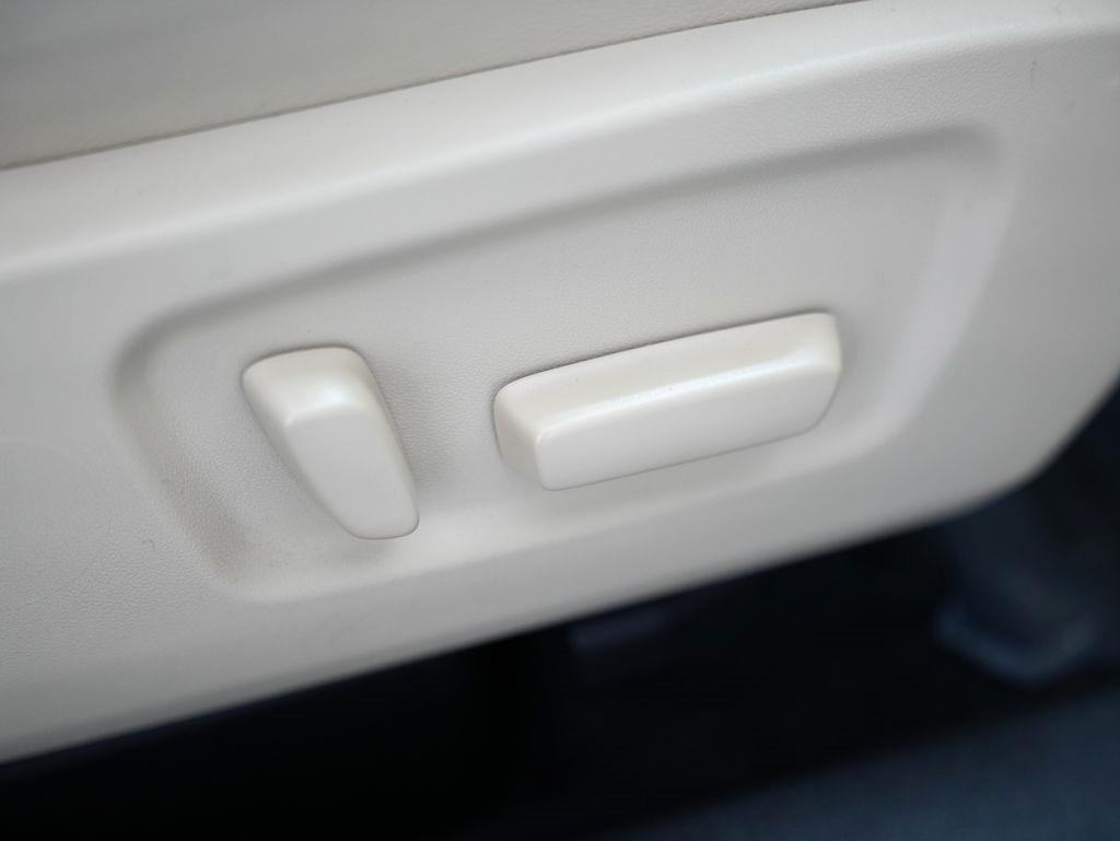 Toyota Highlander Limited V6 AWD (Natl) 2017