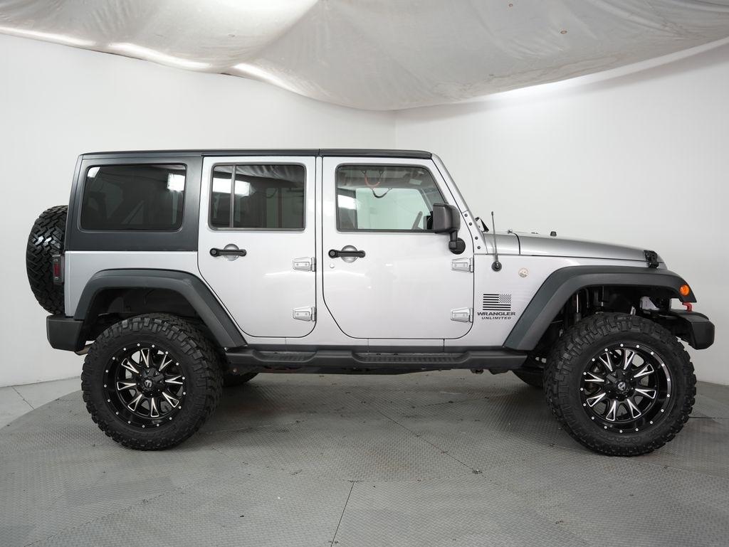 Jeep Wrangler Unlimited 4WD 4dr Sport 2016