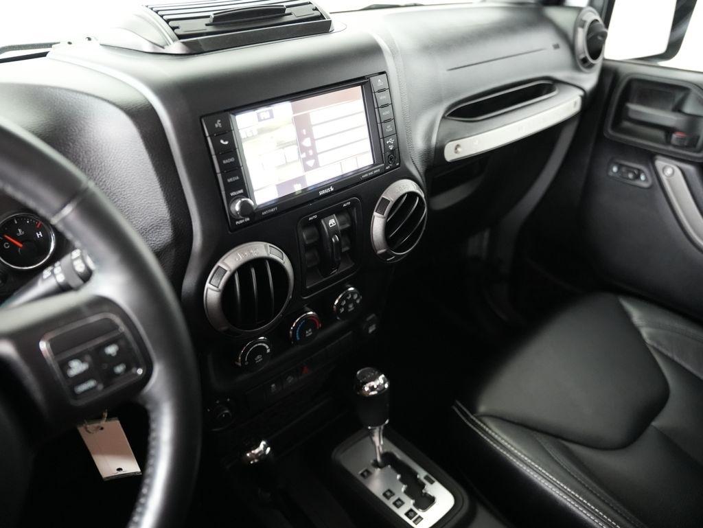 Jeep Wrangler Unlimited 4WD 4dr Sport 2016